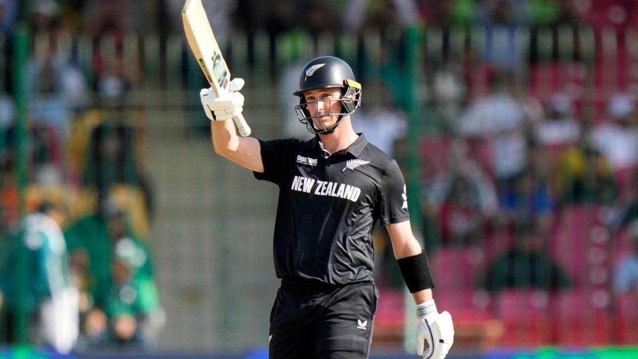 CT 2025, PAK vs NZ: মাঠে মাছ ধরল পাকিস্তান, জোড়া সেঞ্চুরিতে বিশাল স্কোর নিউজিল্যান্ডের CT 2025, PAK vs NZ: মাঠে মাছ ধরল পাকিস্তান, জোড়া সেঞ্চুরিতে বিশাল স্কোর নিউজিল্যান্ডের