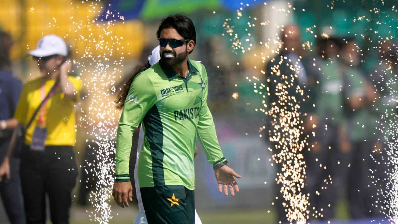 ICC Champions Trophy 2025: ভারতের বিরুদ্ধে সুপার সানডের মেগা ম্যাচের আগে পাকিস্তানকে বড়সড় শাস্তি দিল আইসিসি! ICC Champions Trophy 2025: ভারতের বিরুদ্ধে সুপার সানডের মেগা ম্যাচের আগে পাকিস্তানকে বড়সড় শাস্তি দিল আইসিসি!