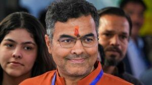 বাবা ছিলেন মুখ্যমন্ত্রী, কেজরীকে হারিয়ে দিল্লির মুখ্যমন্ত্রী প্রবেশ?