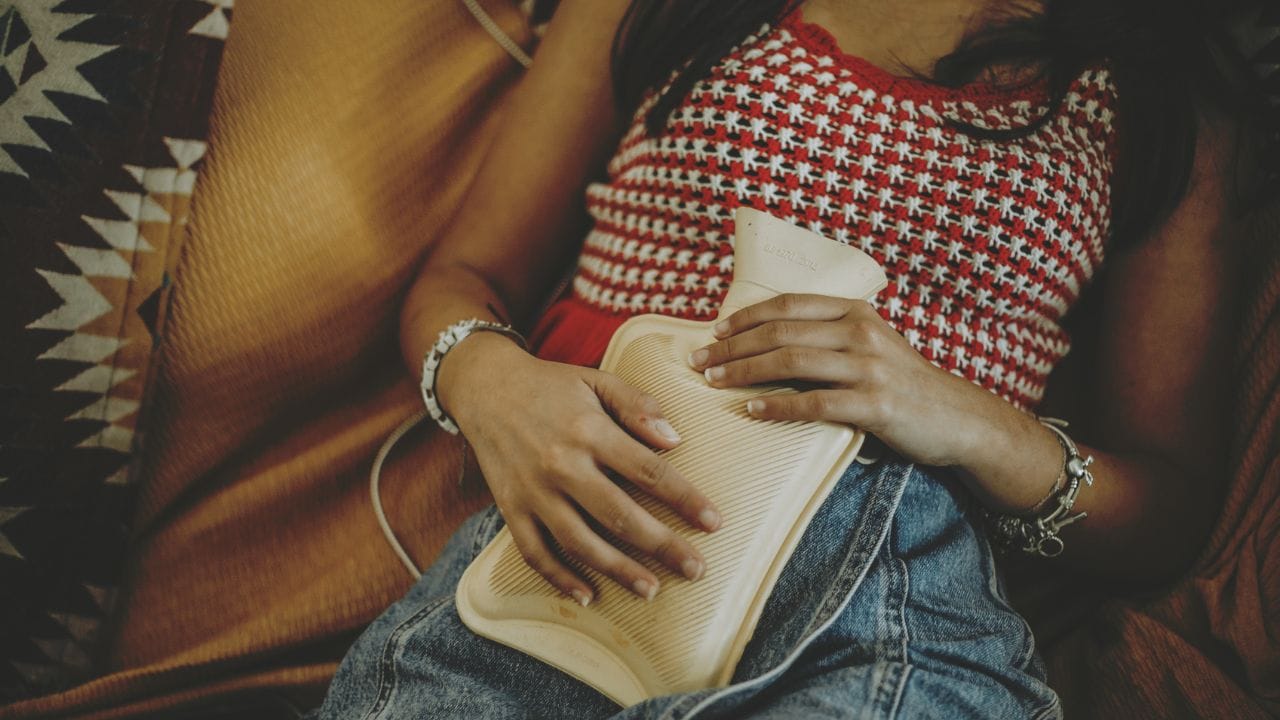 Irregular Periods: প্রতি মাসে অনিয়মিত পিরিয়ডসের সমস্যায় ভুগছেন? কেন হয়, কী করলে মিলবে স্বস্তি? Irregular Periods: প্রতি মাসে অনিয়মিত পিরিয়ডসের সমস্যায় ভুগছেন? কেন হয়, কী করলে মিলবে স্বস্তি?