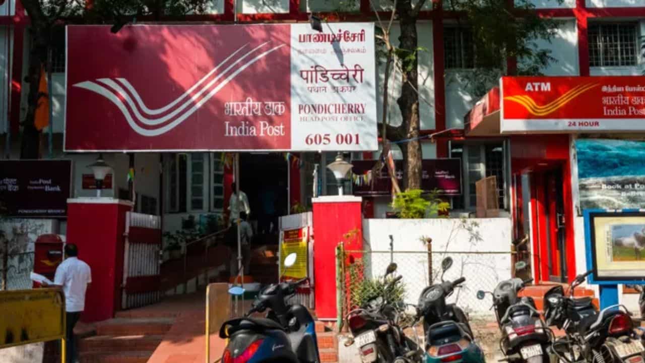 Post Office Scheme: মিলিওনিয়ার হবেন আপনিও, পোস্ট অফিসের এই স্কিমে রাখুন মাত্র ৬ হাজার টাকা Post Office Scheme: মিলিওনিয়ার হবেন আপনিও, পোস্ট অফিসের এই স্কিমে রাখুন মাত্র ৬ হাজার টাকা