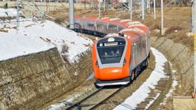 দেশজুড়ে বুলেট ট্রেন, ২০০ বন্দে ভারত! রেলের উন্নতিতে ছয় ছক্কা নির্মলার