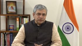 আড়াই লক্ষ কোটি টাকার বেশি পাচ্ছে রেল, নির্মলার প্রশংসা করলেন অশ্বিনী