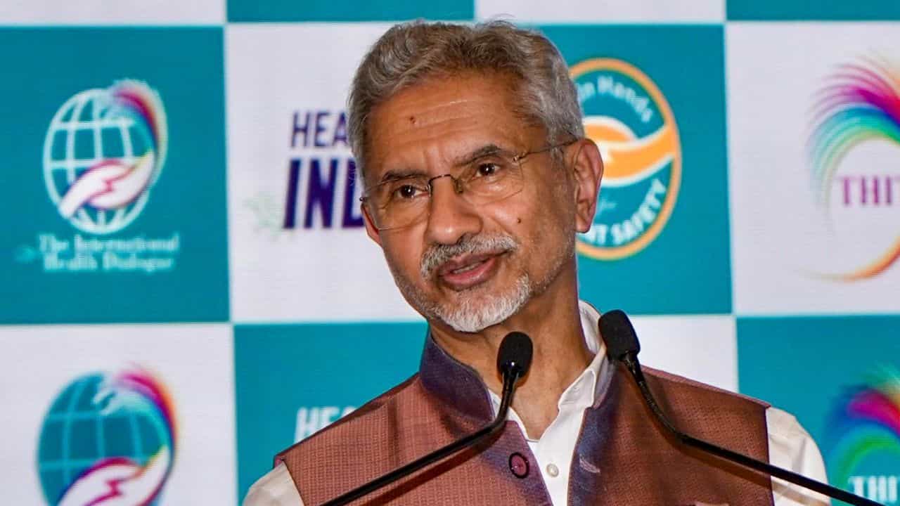 S Jaishankar on USAID: ভারতের 'সরল বিশ্বাস' নিয়ে ছিনিমিনি? ১৮২ কোটির মার্কিন অনুদান নিয়ে বড় সত্যিটা বলে দিলেন জয়শঙ্কর S Jaishankar on USAID: ভারতের 'সরল বিশ্বাস' নিয়ে ছিনিমিনি? ১৮২ কোটির মার্কিন অনুদান নিয়ে বড় সত্যিটা বলে দিলেন জয়শঙ্কর