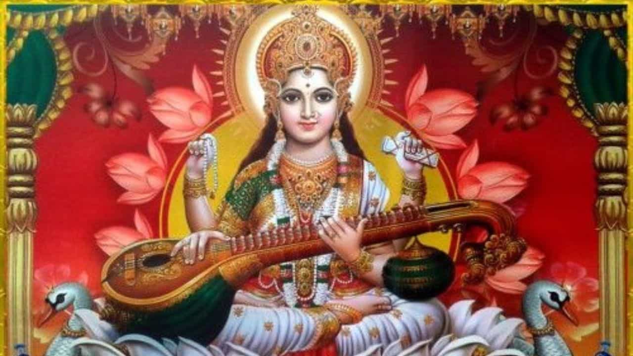 Saraswati Puja 2025: পালন কর্তা বিষ্ণু না সৃষ্টি কর্তা ব্রহ্মা, দেবী সরস্বতীর স্বামী কে? Saraswati Puja 2025: পালন কর্তা বিষ্ণু না সৃষ্টি কর্তা ব্রহ্মা, দেবী সরস্বতীর স্বামী কে?