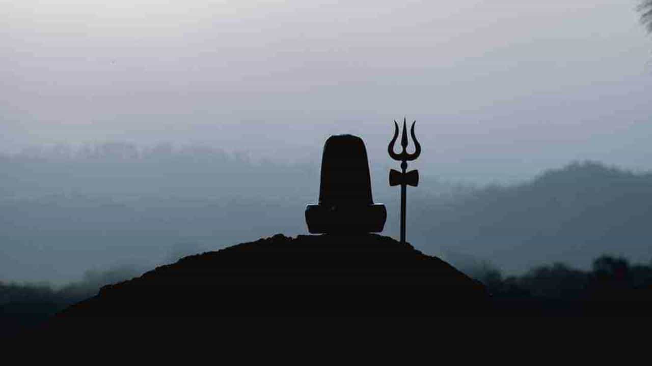 Mahashivratri 2025: শিবরাত্রির আগে স্বপ্নে কি এসব দেখছেন? জানেন, মহাদেব কীসের ইঙ্গিত দিচ্ছেন আপনাকে! Mahashivratri 2025: শিবরাত্রির আগে স্বপ্নে কি এসব দেখছেন? জানেন, মহাদেব কীসের ইঙ্গিত দিচ্ছেন আপনাকে!
