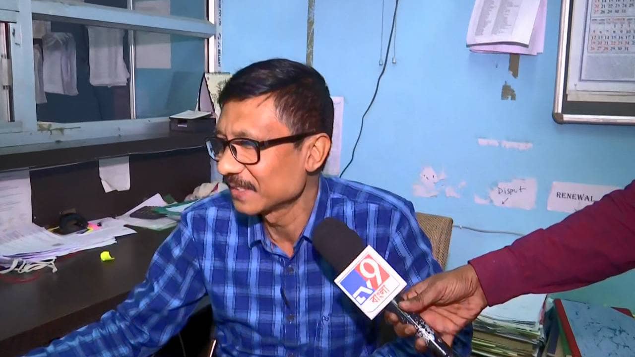 Siliguri: বছরে ওঠে ৩২ কোটির রাজস্ব! তীব্র অচলাবস্থা সেই সরকারি সংস্থাতেই, অন্য সংস্থা থেকে ধারে লোক এনে চলছে কাজ