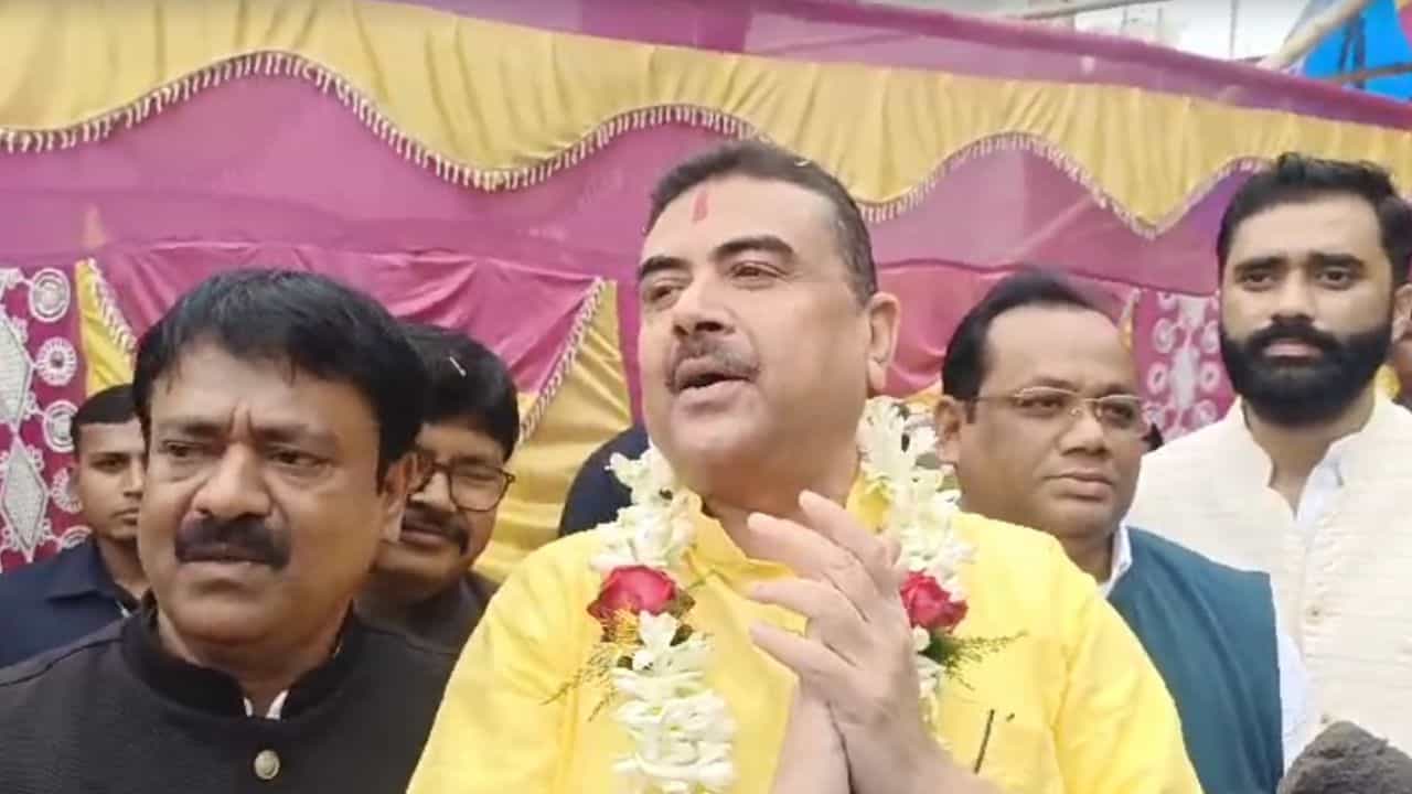 Suvendu Adhikari: 'যশোরে সেনা দিয়ে পুজো, এপারে পুলিশ দিয়ে', তৃণমূলকে আক্রমণ শুভেন্দুর