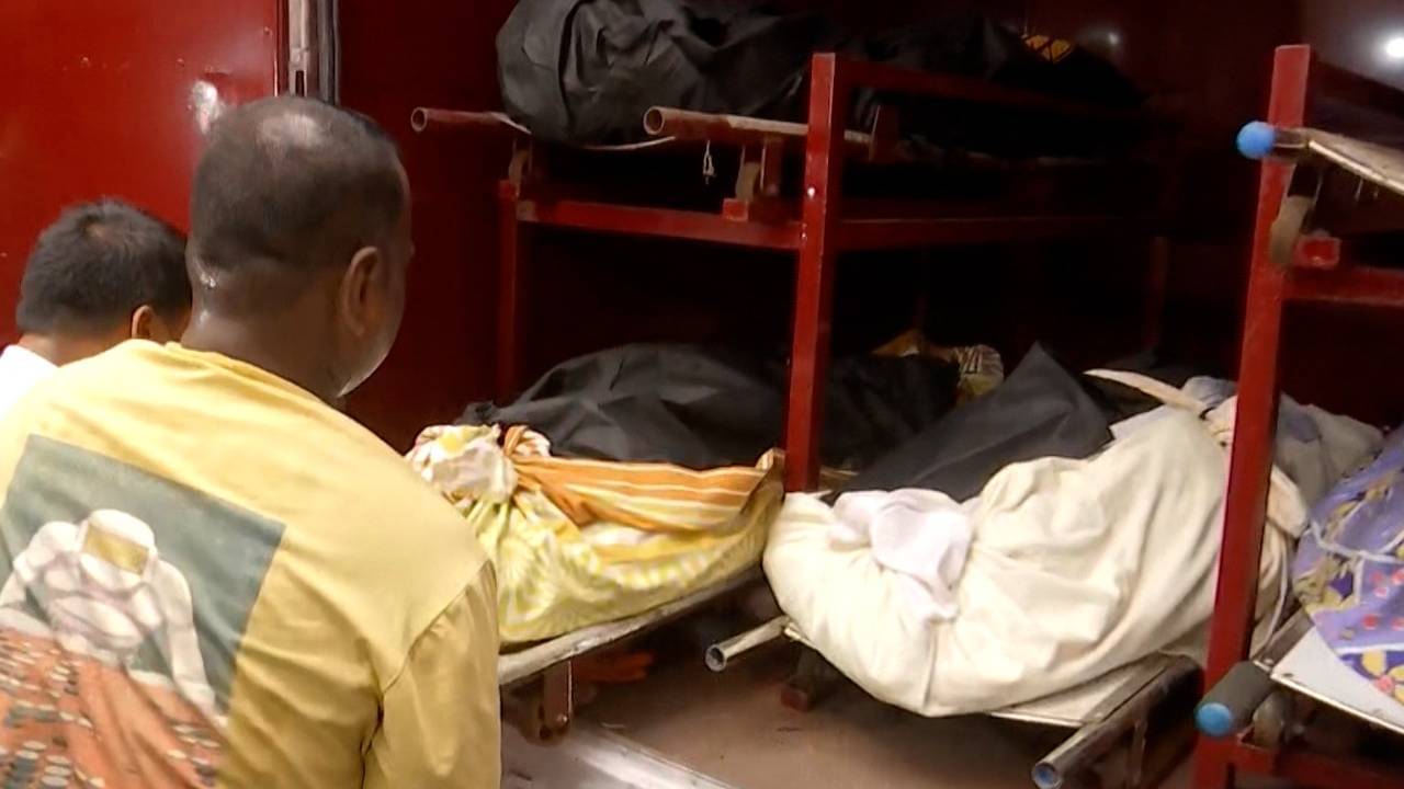 বাড়িতে তখন পড়ে দুই বউ-মেয়ের রক্তাক্ত দেহ, দুই ভাই আর ছেলে রাস্তায় বেরোন আত্মহত্যা করতেই? ট্যাংরাকাণ্ডে রোমহর্ষক তথ্য