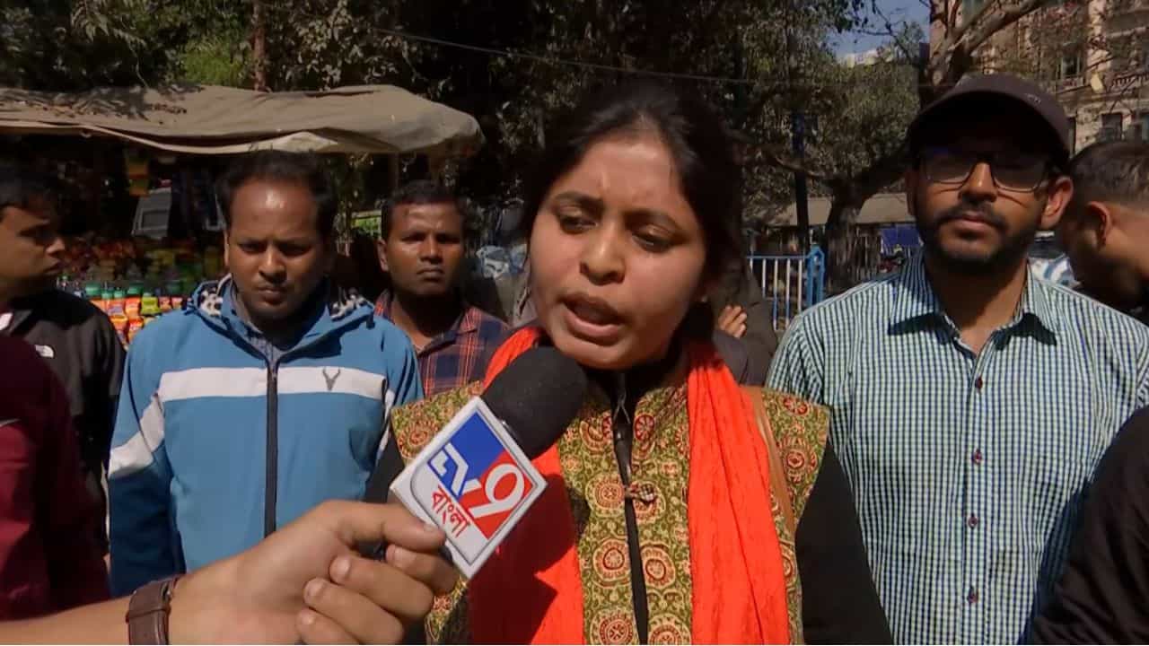 Madhyamik: মাধ্যমিক নিয়ে হুঁশিয়ারি আন্দোলনরত শিক্ষক-শিক্ষিকাদের, পরীক্ষা ঠিকমতো হবে তো? Madhyamik: মাধ্যমিক নিয়ে হুঁশিয়ারি আন্দোলনরত শিক্ষক-শিক্ষিকাদের, পরীক্ষা ঠিকমতো হবে তো?
