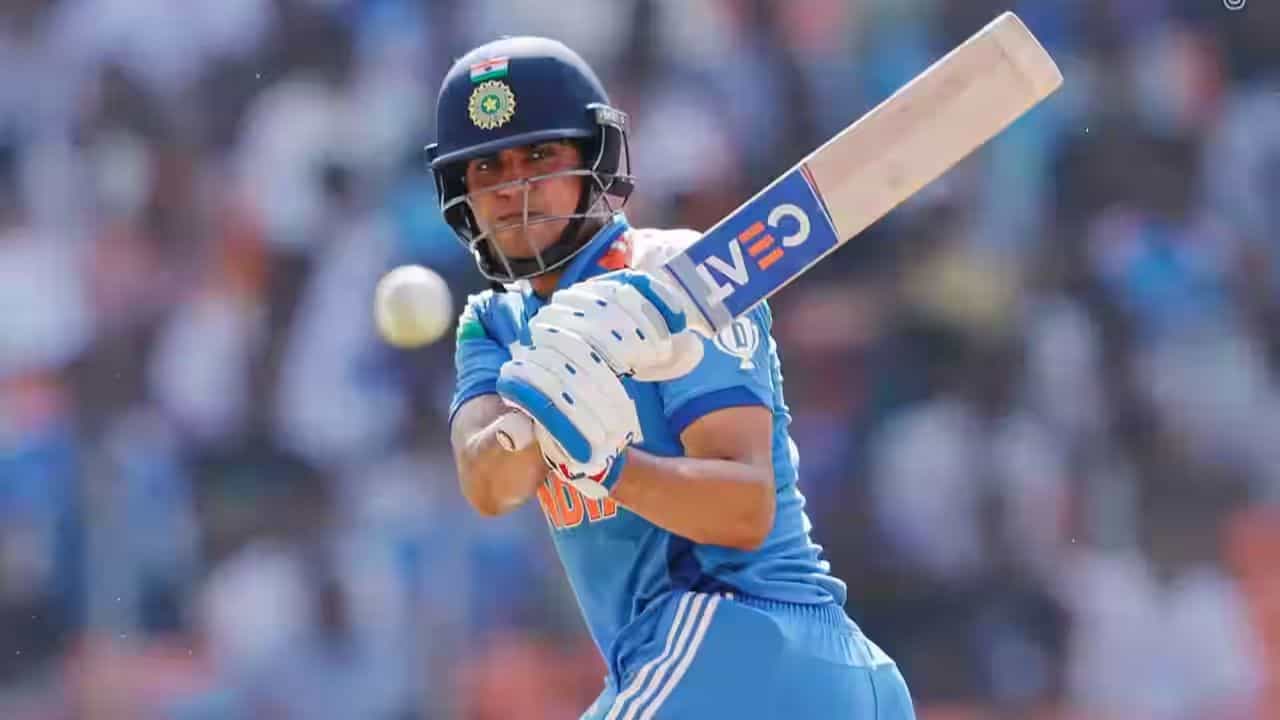 Shubman Gill Century : হোম গ্রাউন্ডে কিং সাইজ ইনিংস ভাইস ক্যাপ্টেন শুভমন গিলের Shubman Gill Century : হোম গ্রাউন্ডে কিং সাইজ ইনিংস ভাইস ক্যাপ্টেন শুভমন গিলের