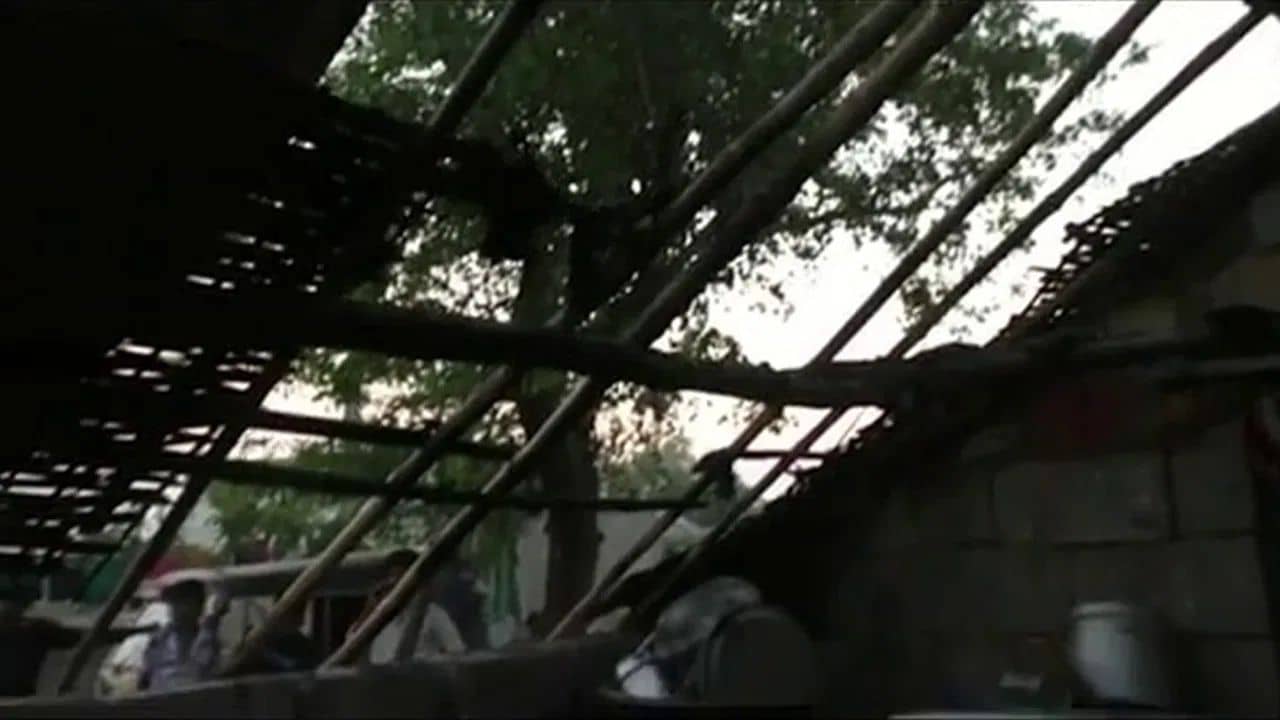 Bizarre: যখন তখন জ্বলে ছাই হয়ে যাচ্ছে বাড়ি, ভূতের উপদ্রবে জেরবার এলাকাবাসী!