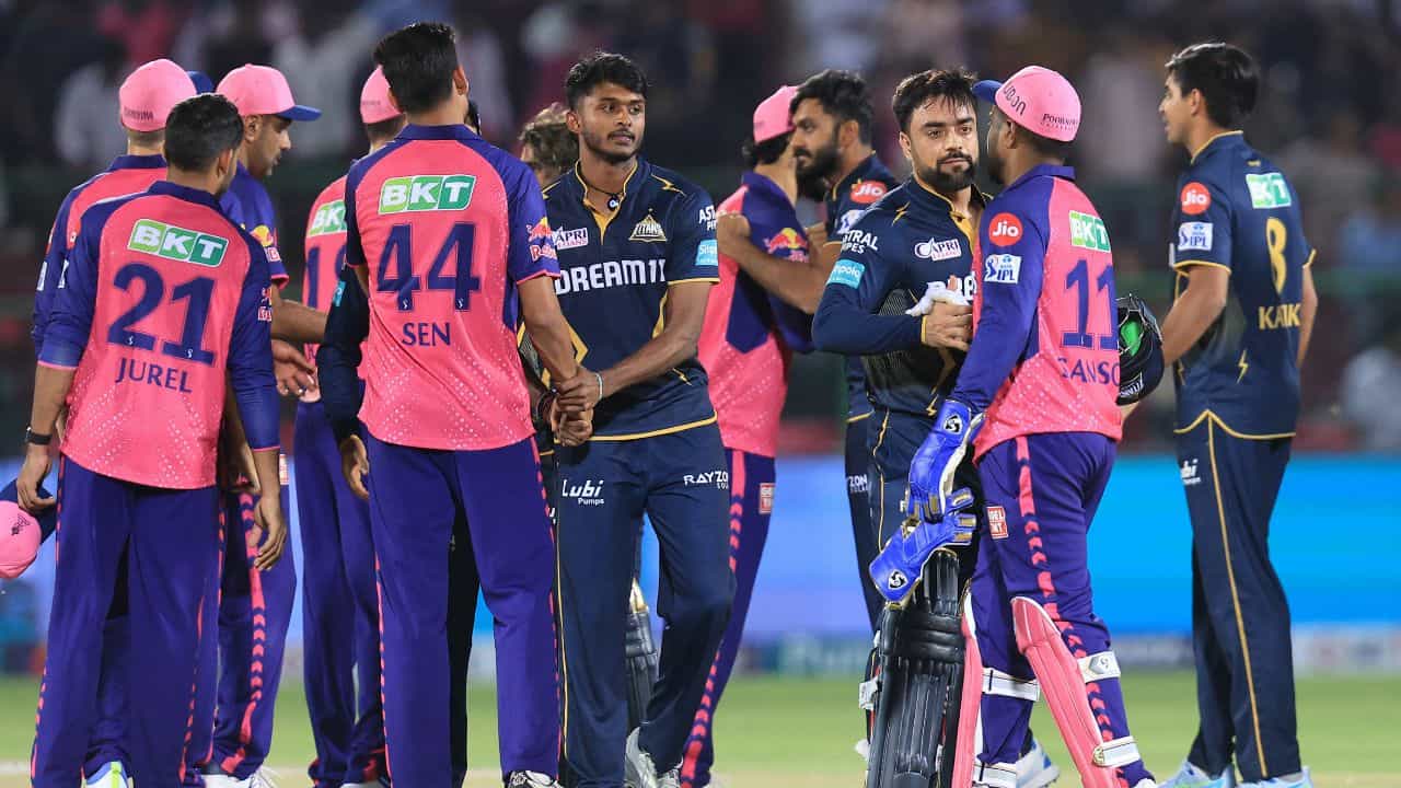IPL Team: প্রথমবারই চ্যাম্পিয়ন হয়েছিল, বিক্রি হয়ে যাচ্ছে আইপিএলের এই টিম! IPL Team: প্রথমবারই চ্যাম্পিয়ন হয়েছিল, বিক্রি হয়ে যাচ্ছে আইপিএলের এই টিম!