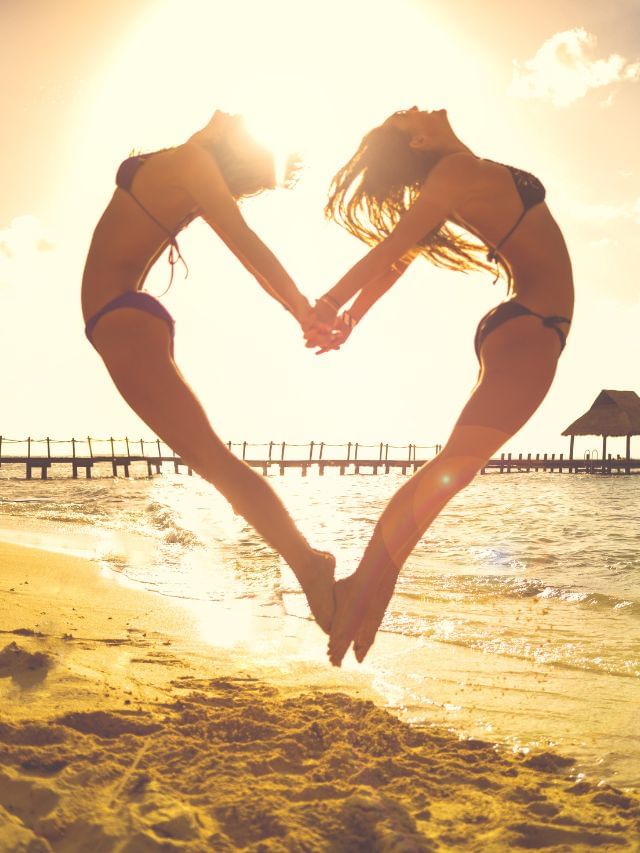 বিকিনি-কন্ডোমের লাগামছাড়া বিক্রি, প্রেমদিবসের আগে বিক্রেতাদের মাথায় হাত!