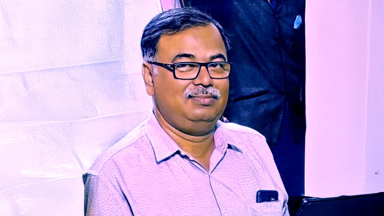 West Bengal university of health sciences: মুকুলেই আস্থা রাজভবনের, স্বাস্থ্য বিশ্ববিদ্যালয় পেল স্থায়ী VC West Bengal university of health sciences: মুকুলেই আস্থা রাজভবনের, স্বাস্থ্য বিশ্ববিদ্যালয় পেল স্থায়ী VC