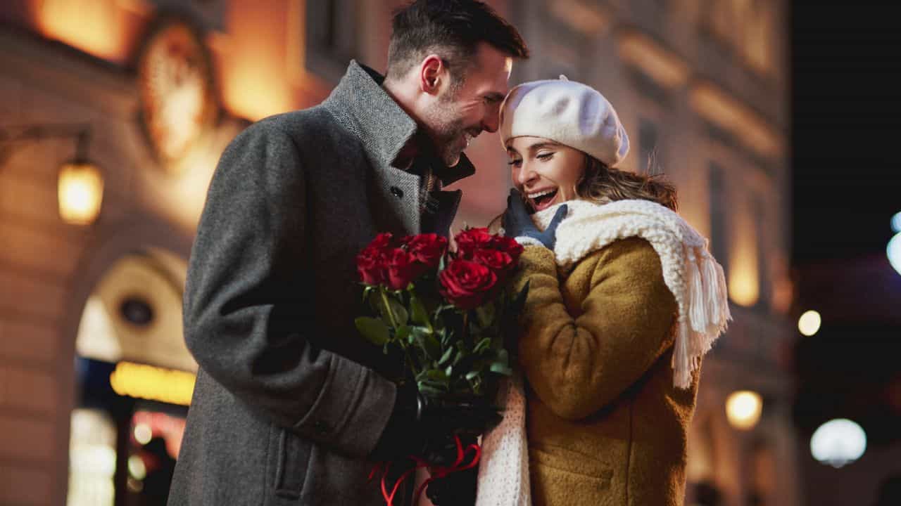 Valentines Day 2025 Gifts: ভ্যালেন্টান্স ডের দিন প্রেমিকাকে এই উপহার দিলে, দ্বিগুণ ভালোবাসা ফেরত পাবেন Valentines Day 2025 Gifts: ভ্যালেন্টান্স ডের দিন প্রেমিকাকে এই উপহার দিলে, দ্বিগুণ ভালোবাসা ফেরত পাবেন