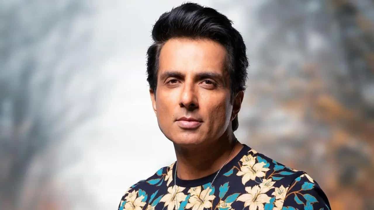 আইনি বিপত্তিতে এবার সোনু সুদ, ১০ ফেব্রুয়ারির মধ্যে গ্রেফতারের নির্দেশ আইনি বিপত্তিতে এবার সোনু সুদ, ১০ ফেব্রুয়ারির মধ্যে গ্রেফতারের নির্দেশ