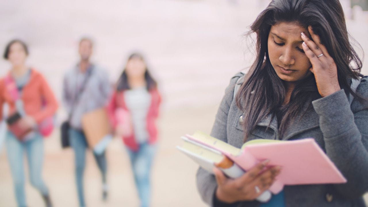 Canada New Visa Rule: যখন খুশি পারবে 'তাড়াতে'! কানাডার ভিসা নিয়মে বদল আসতেই শঙ্কায় ভারতীয় পড়ুয়ারা Canada New Visa Rule: যখন খুশি পারবে 'তাড়াতে'! কানাডার ভিসা নিয়মে বদল আসতেই শঙ্কায় ভারতীয় পড়ুয়ারা