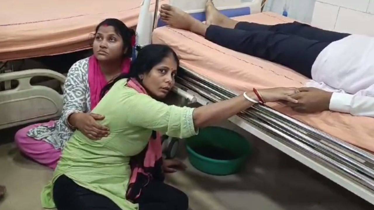 স্কুলে সহপাঠীর মারে মৃত্যু ছাত্রের, পুত্রশোকে কাতর মা বললেন, ছমাস আগে হারিয়েছি মেয়েকেও