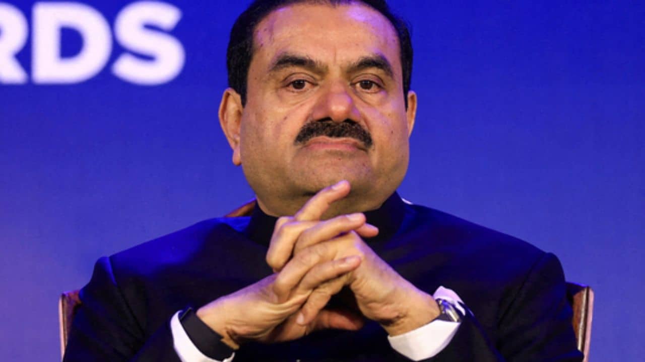 Adani Group: আদানি এন্ট্রি নিতেই তাসের ঘরের মতো ভেঙে পড়ল এই সব শেয়ার!