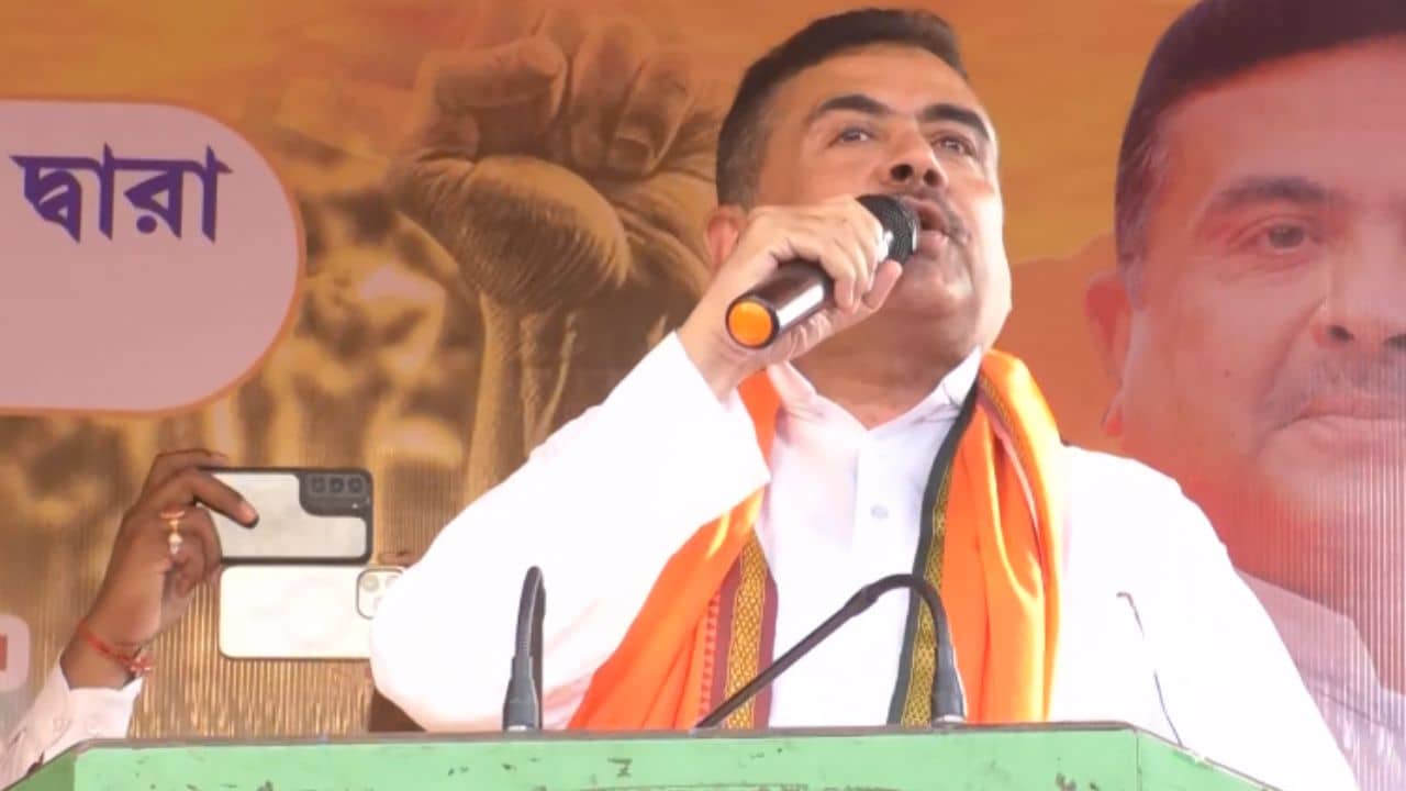 Suvendu Adhikari: ২০০ ইউনিট বিদ্যুৎ ফ্রি...হাতেপায়ে ধরে টাটাকে ফিরিয়ে আনব, আর কী প্রতিশ্রুতি দিলেন শুভেন্দু?