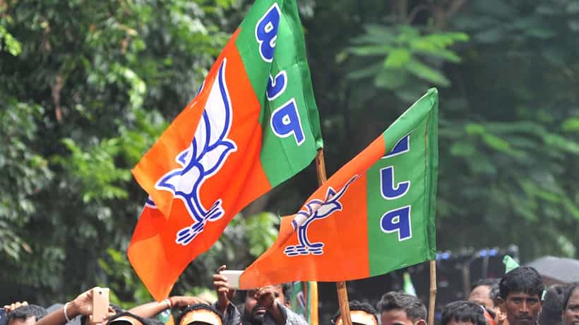 BJP MLA: আচমকা কেন কেন্দ্রীয় মন্ত্রীদের সঙ্গে দেখা করার জন্য লাইন পড়েছে বাংলার বিজেপি বিধায়কদের?