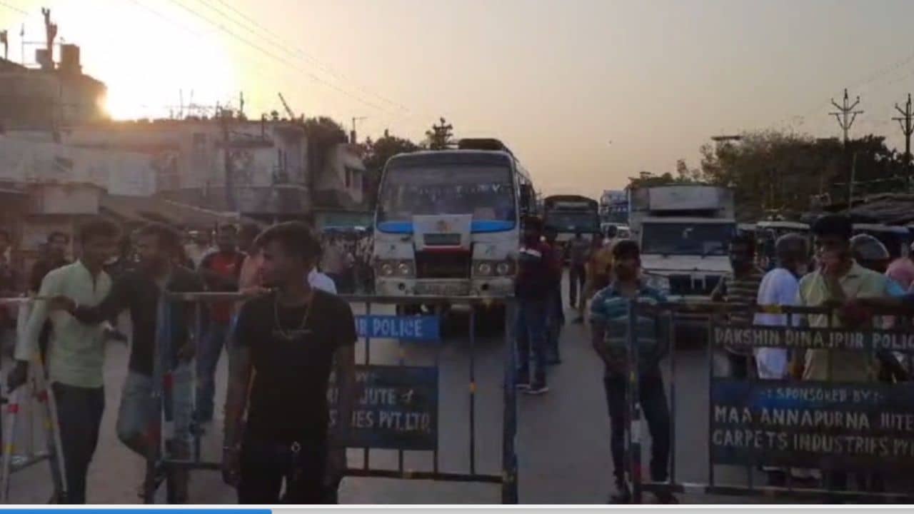 Balurghat: নিজে মেয়েবাজি করে আর....ষড়যন্ত্র করা হয়েছে..., বড়বাবু সরতেই আন্দোলন শুরু ব্যবসায়ীরা