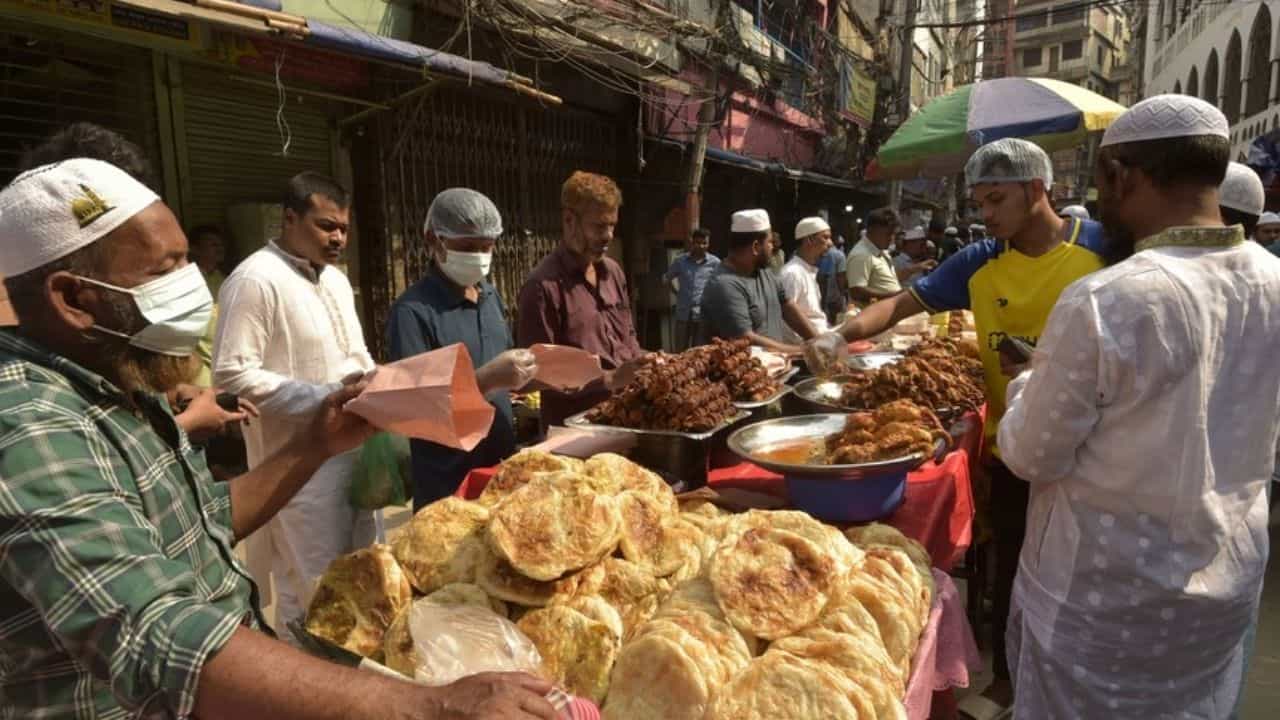 মুখেই তিক্ততা, ভারতের এই জিনিসের জন্য পাগল বাংলাদেশ, হা-পিত্যেশ করে বসেছিল এতদিন... মুখেই তিক্ততা, ভারতের এই জিনিসের জন্য পাগল বাংলাদেশ, হা-পিত্যেশ করে বসেছিল এতদিন...