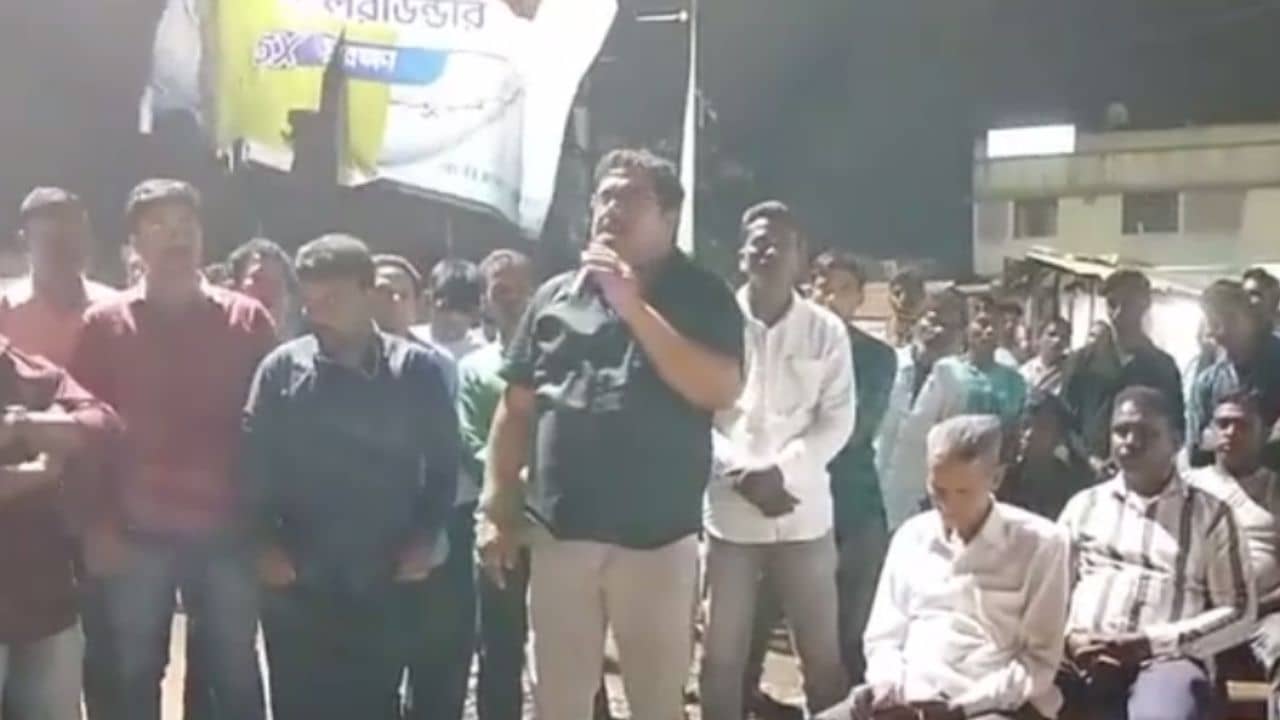 CPM-TMC: CPM-এর হার্মাদদের বাড়ি থেকে বের করে এনে গরুপেটা করার নিদান TMC নেতার