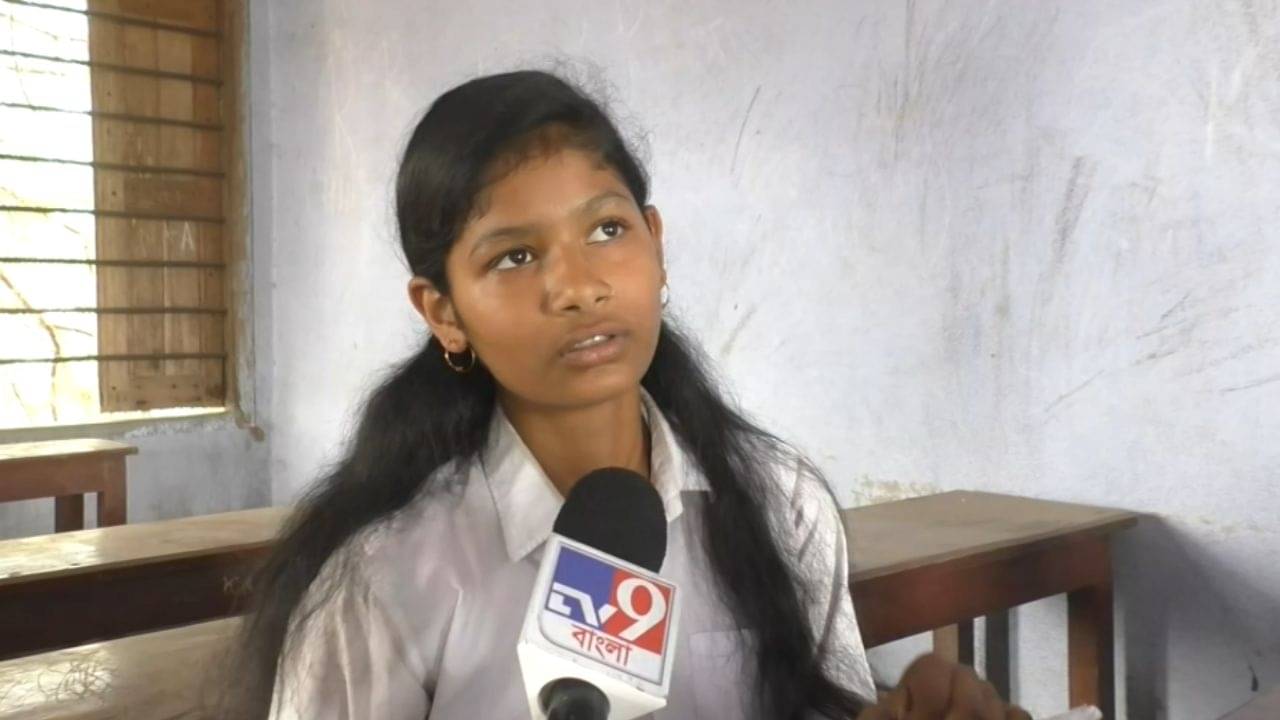 Bankura: বাড়ির লোক হয়তো আর স্কুলেই পাঠাবে না..., বাঁকুড়ায় এক সঙ্গে বন্ধ হয়ে গেল ৭টি স্কু