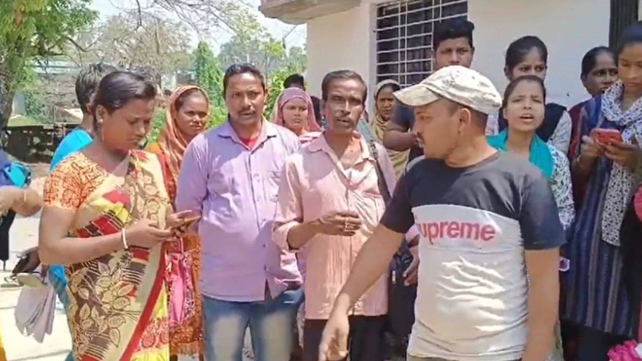 Baruipur: চম্পাহাটিতে লোন পাইয়ে দেওয়ার নামে করে লক্ষ লক্ষ টাকার প্রতারণা