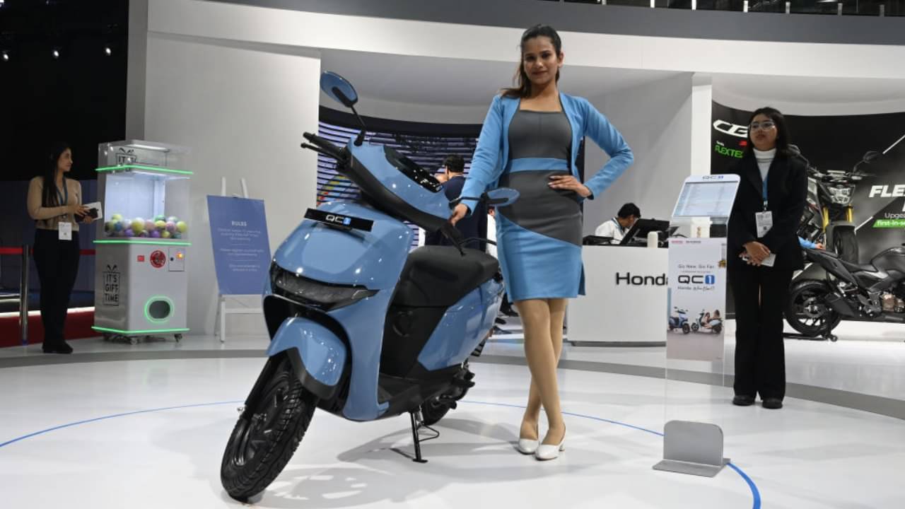 Bike Loan: লোন নিয়ে বাইক কিনছেন? কোন ব্যাঙ্ক সবথেকে কম সুদ দিচ্ছে জেনে নিন