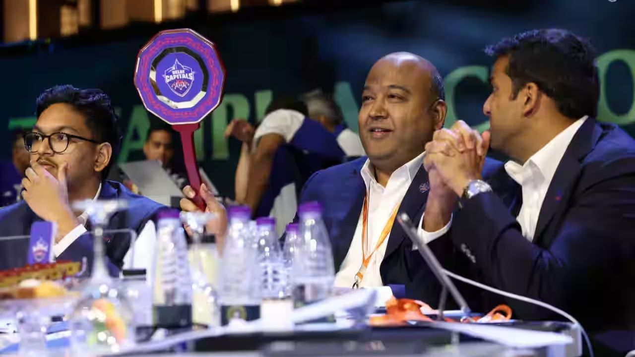 IPL 2025: দিল্লি ক্যাপিটালসকে চাপে ফেললেন ইংল্যান্ডের ফিউচার ক্যাপ্টেন? নির্বাসিত হতে পারেন আইপিএলে IPL 2025: দিল্লি ক্যাপিটালসকে চাপে ফেললেন ইংল্যান্ডের ফিউচার ক্যাপ্টেন? নির্বাসিত হতে পারেন আইপিএলে