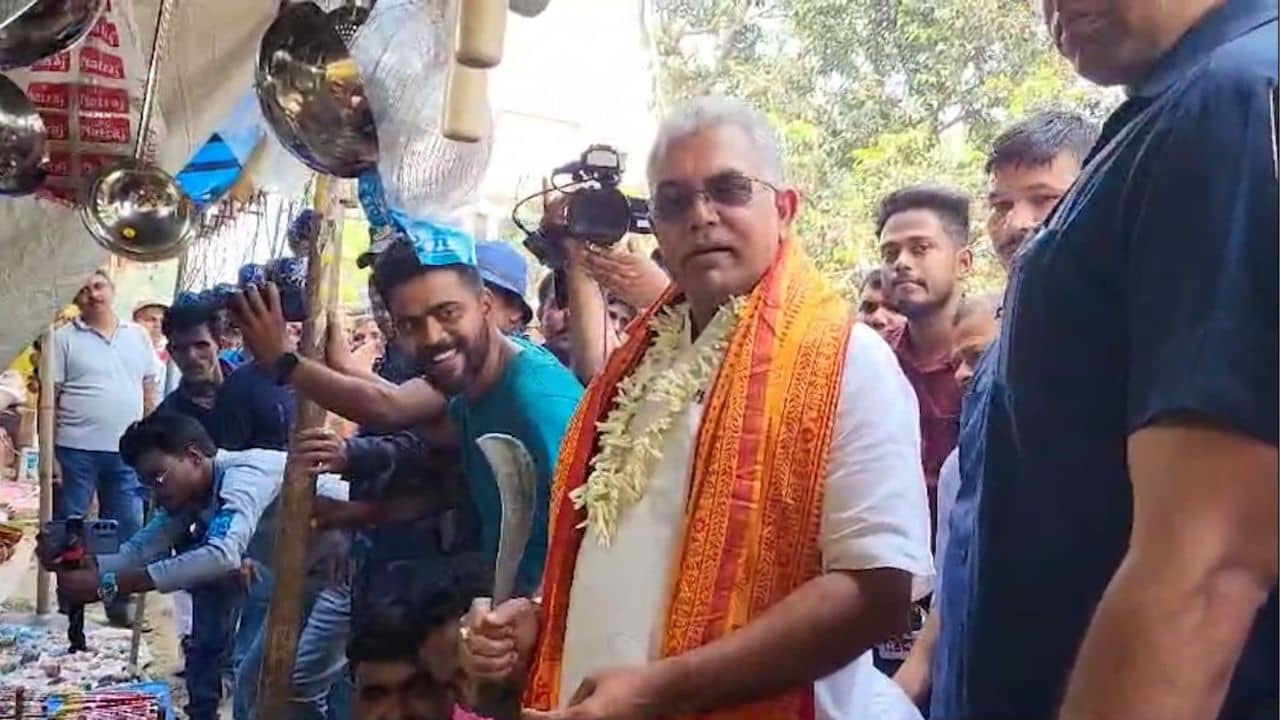 Dilip Ghosh: চিনের মতো যে কেউ পিটিয়ে দিয়ে যাবে, দা কেনার ব্যাখ্যা দিলেন দিলীপ