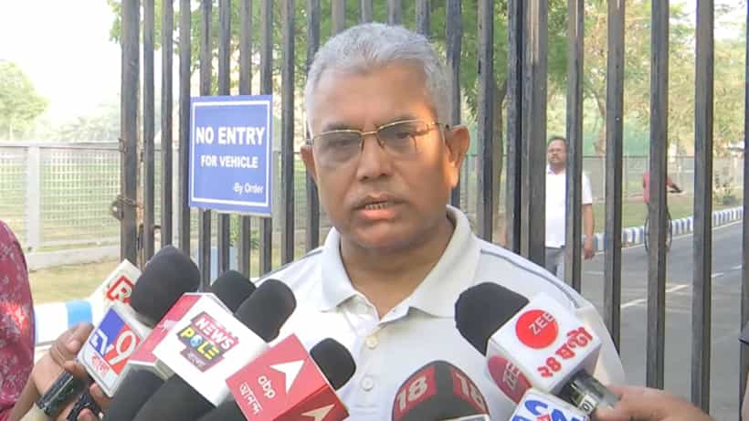 Dilip Ghosh: সে যদি সকলের সামনে রাস্তায় শুয়ে পড়ে..., তৃণমূলের কাদের নিশানা করলেন দিলীপ?