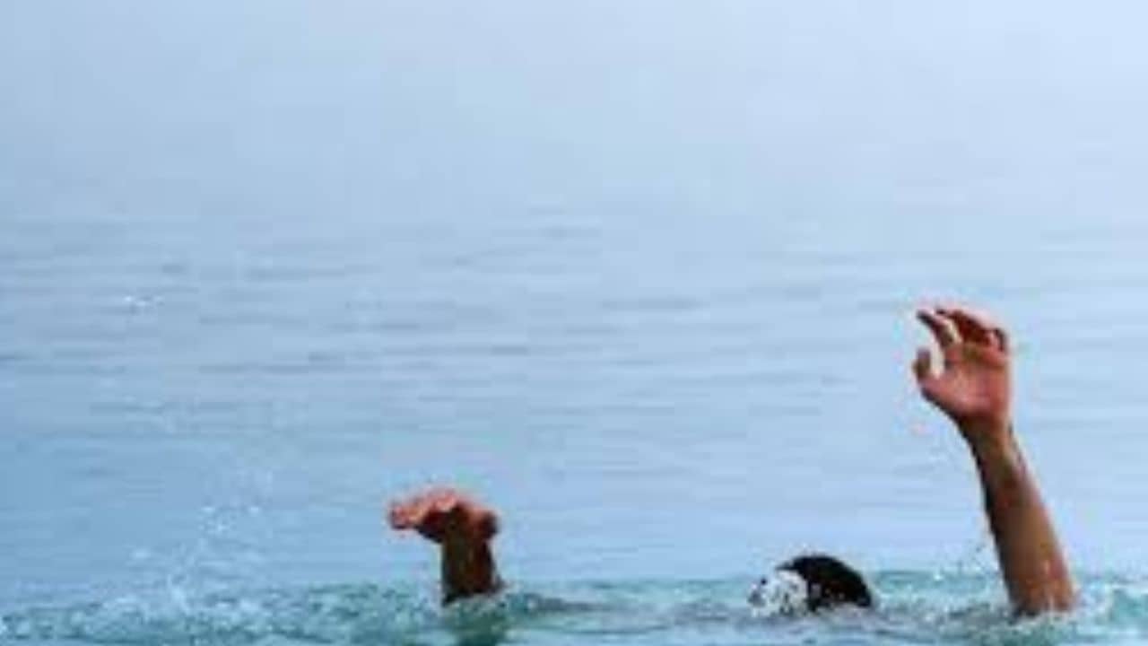 Duttapukur: বাড়ির লোক দুপুরে ঘুমোচ্ছিল, সে সময়েই দরজা খুলে বেরিয়ে যায় দুই ভাইবোন, তারপরই...