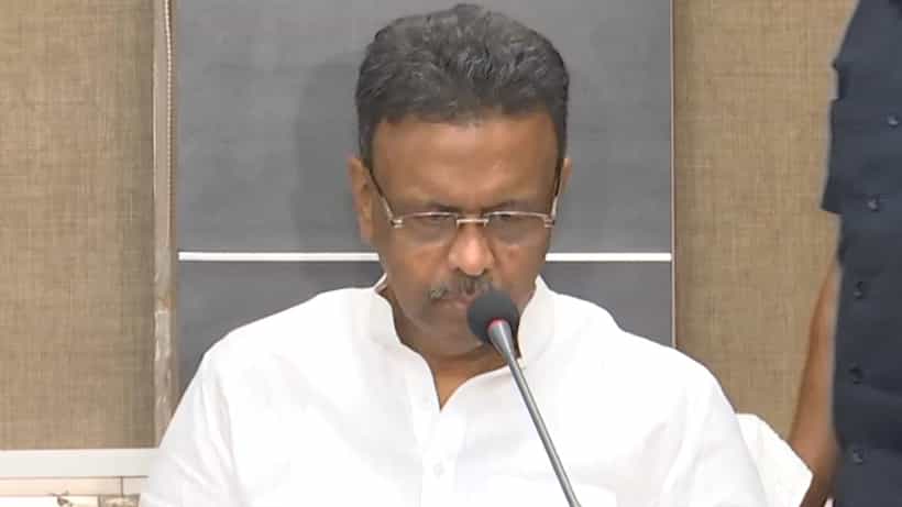 Waqf Act: ‘এখানে নয়…’, ওয়াকফ নিয়ে কোথায় লড়তে হবে জানিয়ে দিলেন ফিরহাদ