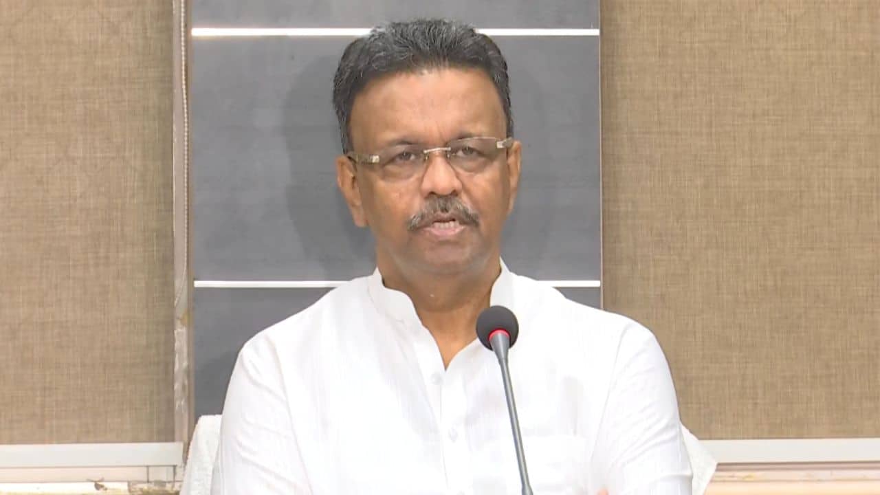 Firhad Hakim: দেওয়া হবে বাংলার বাড়ি, হাওড়ার দুর্গত এলাকার মানুষের জন্য বড় ঘোষণা