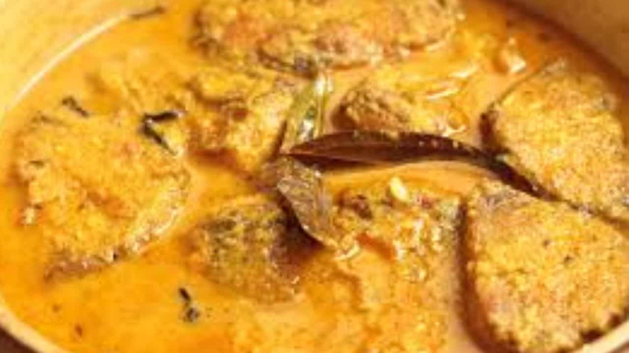 রুই মাছের এই পদ একবার খেলেই অন্যসব রান্না ভুলে যাবেন, অতিথিও চমকে যাবে! রুই মাছের এই পদ একবার খেলেই অন্যসব রান্না ভুলে যাবেন, অতিথিও চমকে যাবে!