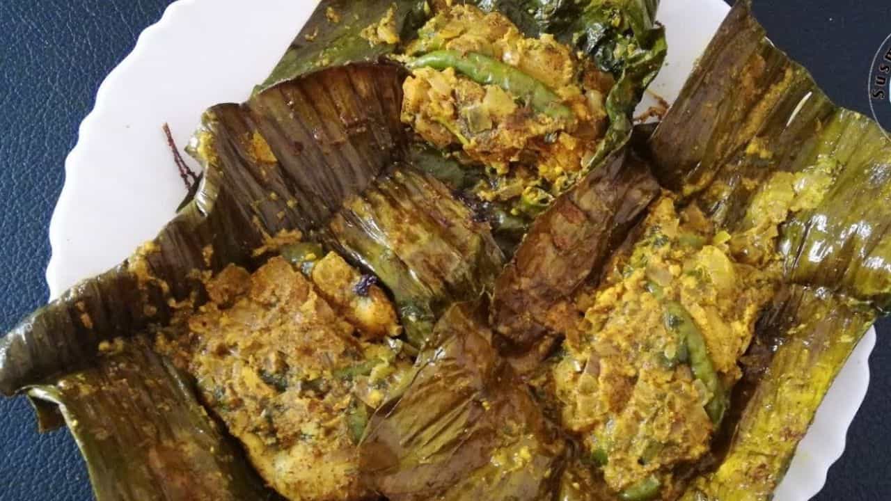 লটে মাছের ঝাল পাতুরি দিয়ে জমিয়ে দিন দুপুরের পাত, সবাই বলবে খাসা রান্না লটে মাছের ঝাল পাতুরি দিয়ে জমিয়ে দিন দুপুরের পাত, সবাই বলবে খাসা রান্না
