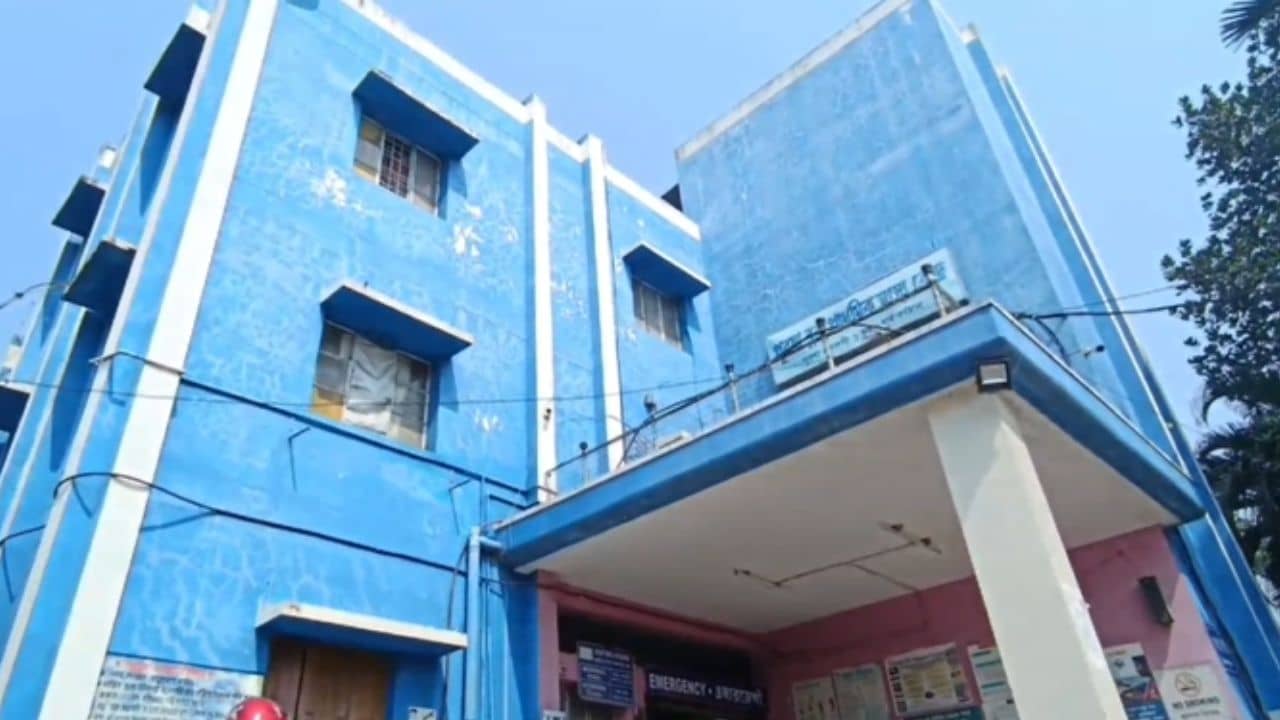 Purbo Burdwan: নাইট ডিউটিতে ছিলেন, দুবার বিয়ে, তিন সন্তানের মাকে যে অবস্থায় দেখলেন পড়শি কাকু