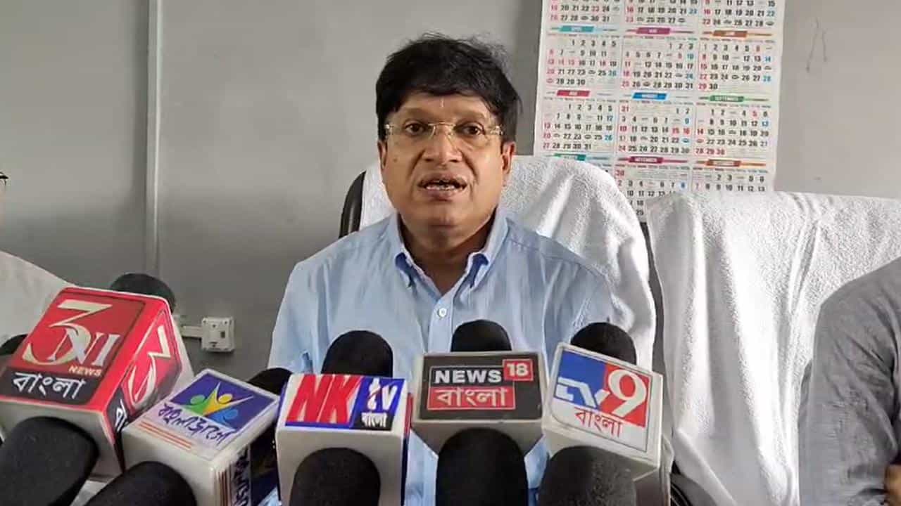 Higher Secondary Exam: উচ্চমাধ্যমিকের রেজাল্ট কবে? জানিয়ে দিলেন সংসদ সভাপতি Higher Secondary Exam: উচ্চমাধ্যমিকের রেজাল্ট কবে? জানিয়ে দিলেন সংসদ সভাপতি