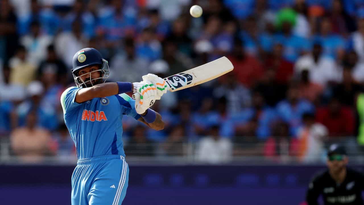 IND vs NZ: কিউয়িদের অবিশ্বাস্য ফিল্ডিং, ২৫০ রানের টার্গেট দিল ভারত IND vs NZ: কিউয়িদের অবিশ্বাস্য ফিল্ডিং, ২৫০ রানের টার্গেট দিল ভারত