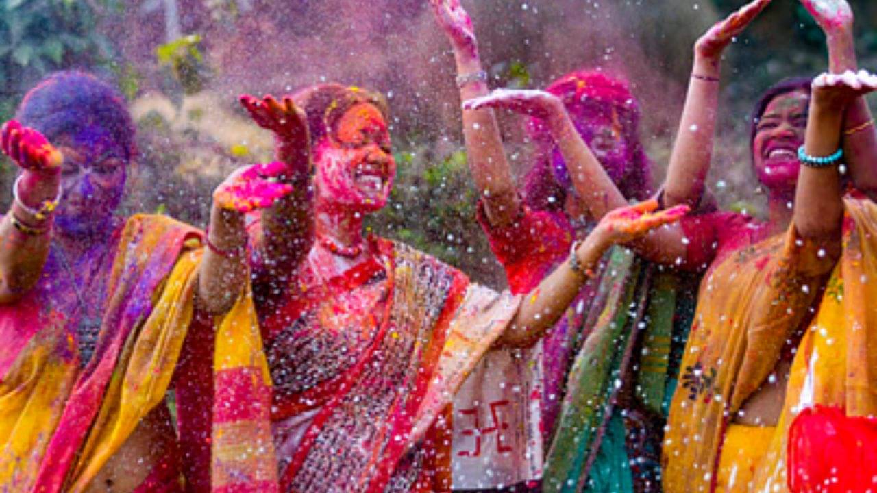 Holi 2025: জীবনের যত বাধা সব দূর হবে আজই, শুধু এই মন্ত্র উচ্চারণ করুন