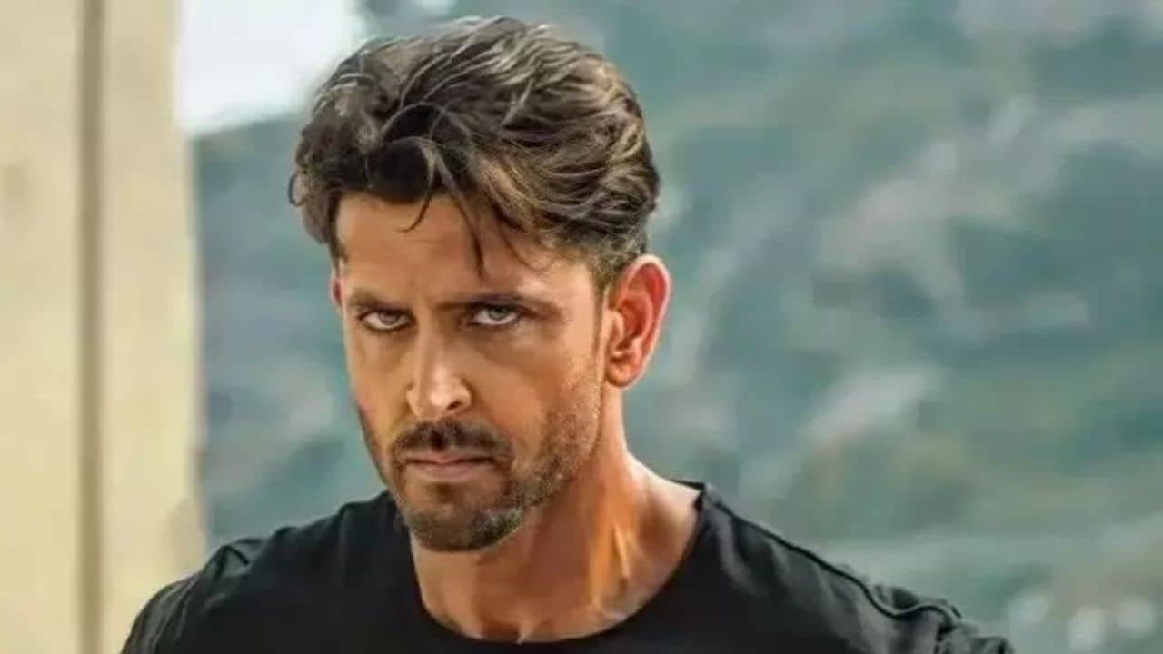 বলিউড বক্স অফিসে ডাহা ফেল হৃত্বিক! কপাল ঘোরাতে চরম সিদ্ধান্ত নিলেন রাকেশ রোশনপুত্র
