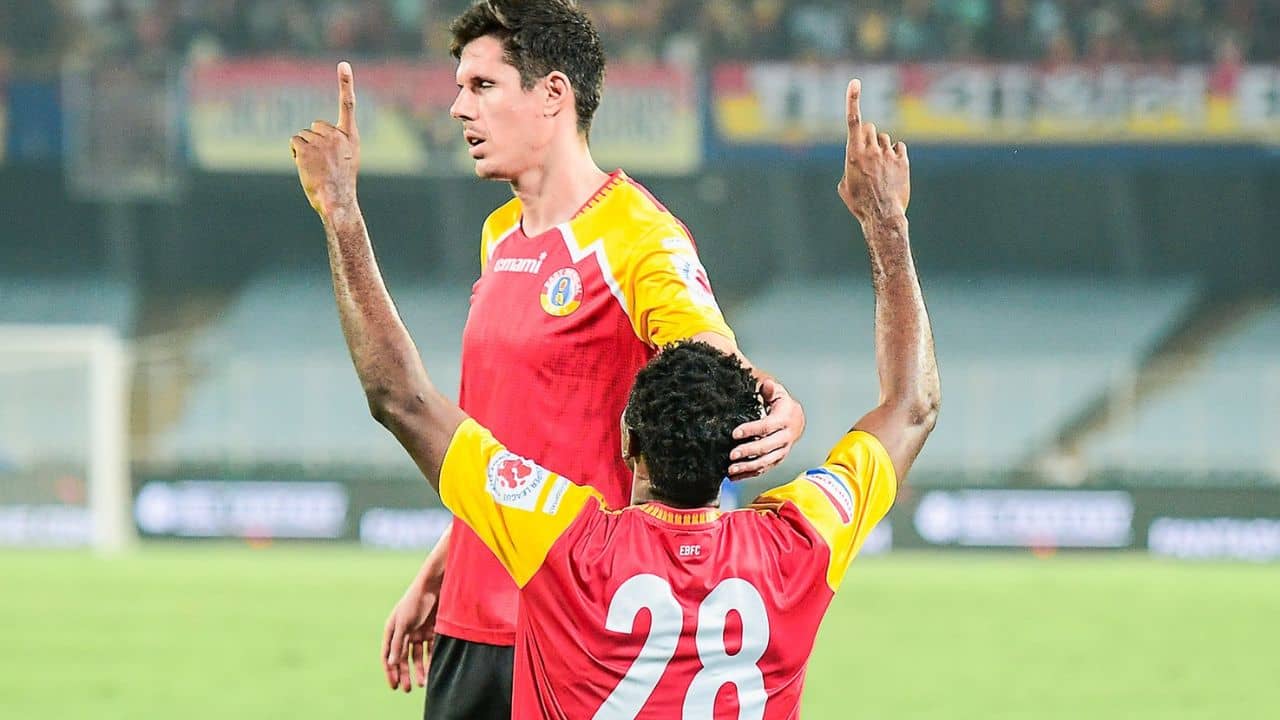 ISL 2024-25: এগিয়ে থেকেও ড্র, দিয়ামান্তাকোসের রেড কার্ড; প্লে-অফের দৌড় শেষ ইস্টবেঙ্গলের