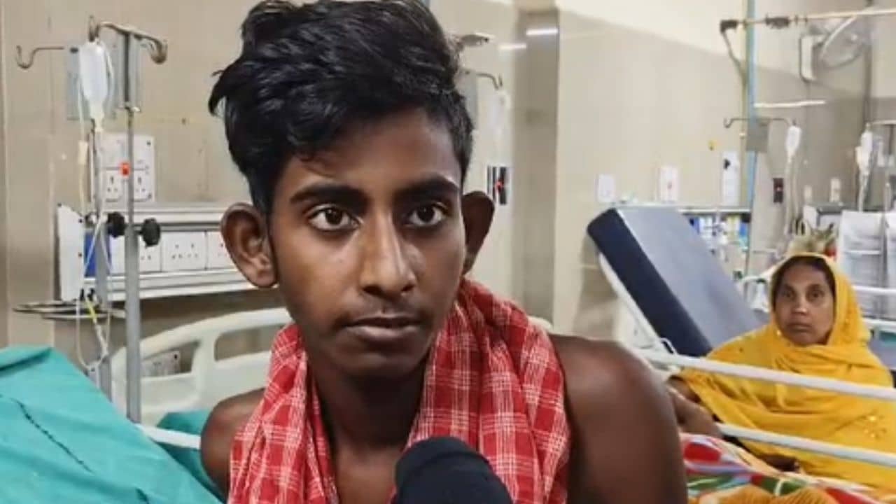 Murshidabad: প্যানক্রিয়াসের দুটো অংশ ছিন্নভিন্ন হয়ে ফেটে যায়, পেটের মধ্যে শিরা-উপশিরায় চাপ চাপ রক্তের দলা! তারপরও ১৬ বছরের এই কিশোর আজ দৃষ্টান্ত
