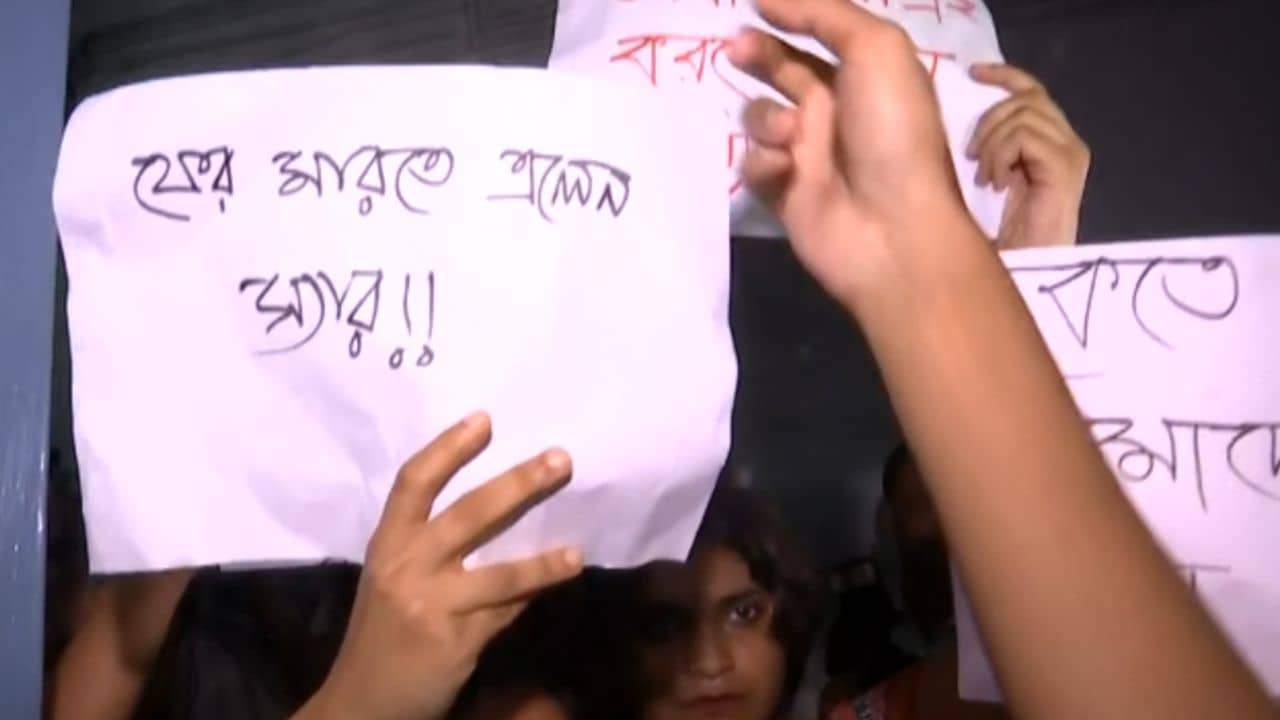 Jadavpur University: পুলিশে পুলিশে ছয়লাপ যাদবপুরের ক্যাম্পাস, ডাকল কে? নতুন বিতর্ক বিশ্ববিদ্যালয়ে