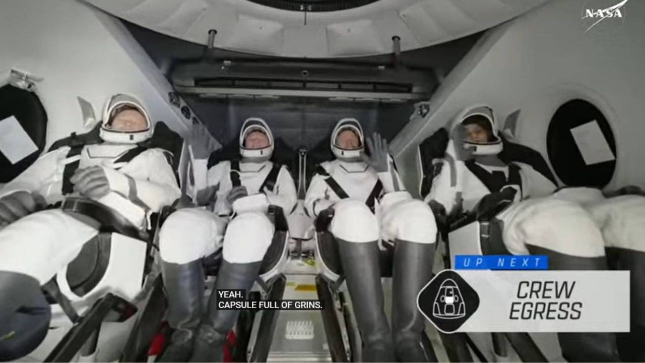 Sunita Williams Returns: ১৭ ঘণ্টার উৎকণ্ঠা শেষে ঘরে ফিরলেন সুনীতারা, ফ্লোরিডায় ড্রাগনের সফল অবতরণ