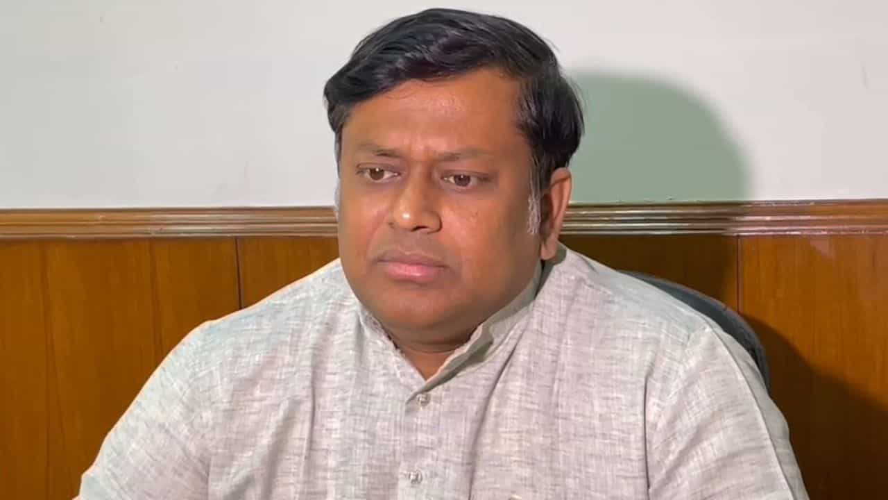 IPAC: 'ওয়েবেলে চাকরি দেওয়া হচ্ছে I-PAC কর্মীদের', বিস্ফোরক দাবি সুকান্ত মজুমদারের IPAC: 'ওয়েবেলে চাকরি দেওয়া হচ্ছে I-PAC কর্মীদের', বিস্ফোরক দাবি সুকান্ত মজুমদারের